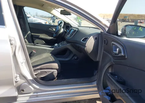 2015 Chrysler 200 Limited z USA, uszkodzony, nr VIN 1C3CCCAB5FN642140